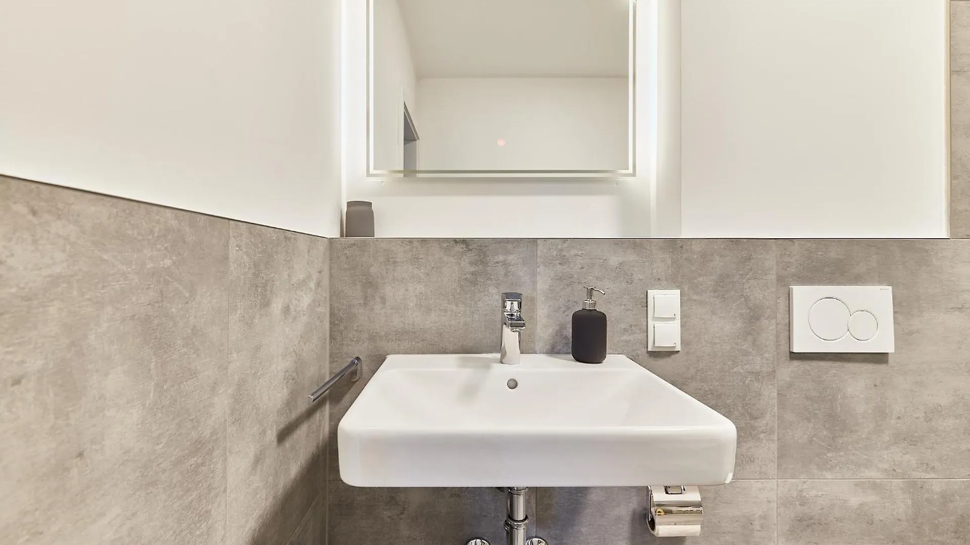 Elegantes 1 Zimmer Apartment Neubau MHG 0*,  Duitsland