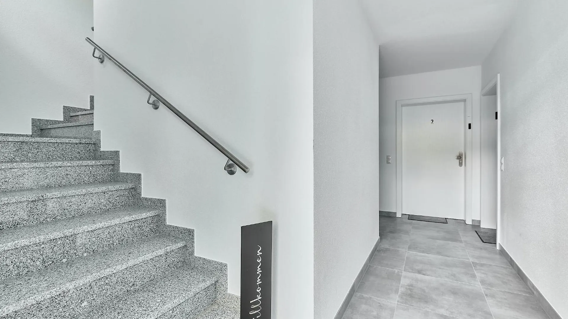 Elegantes 1 Zimmer Apartment Neubau MHG Duitsland